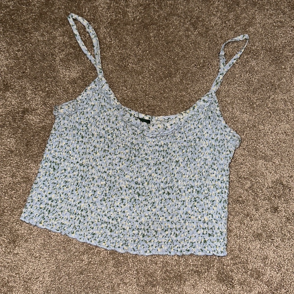 Pre-loved only used twice. After pregnancy, clothes don’t fit anymore.